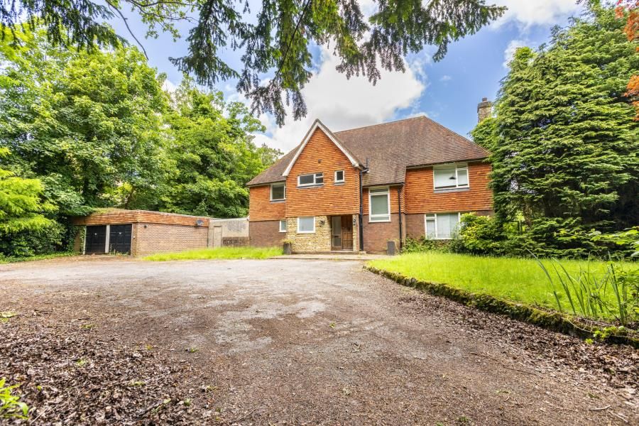 Coopers Hill Lane, Englefield Green, Surrey, TW20 0JY