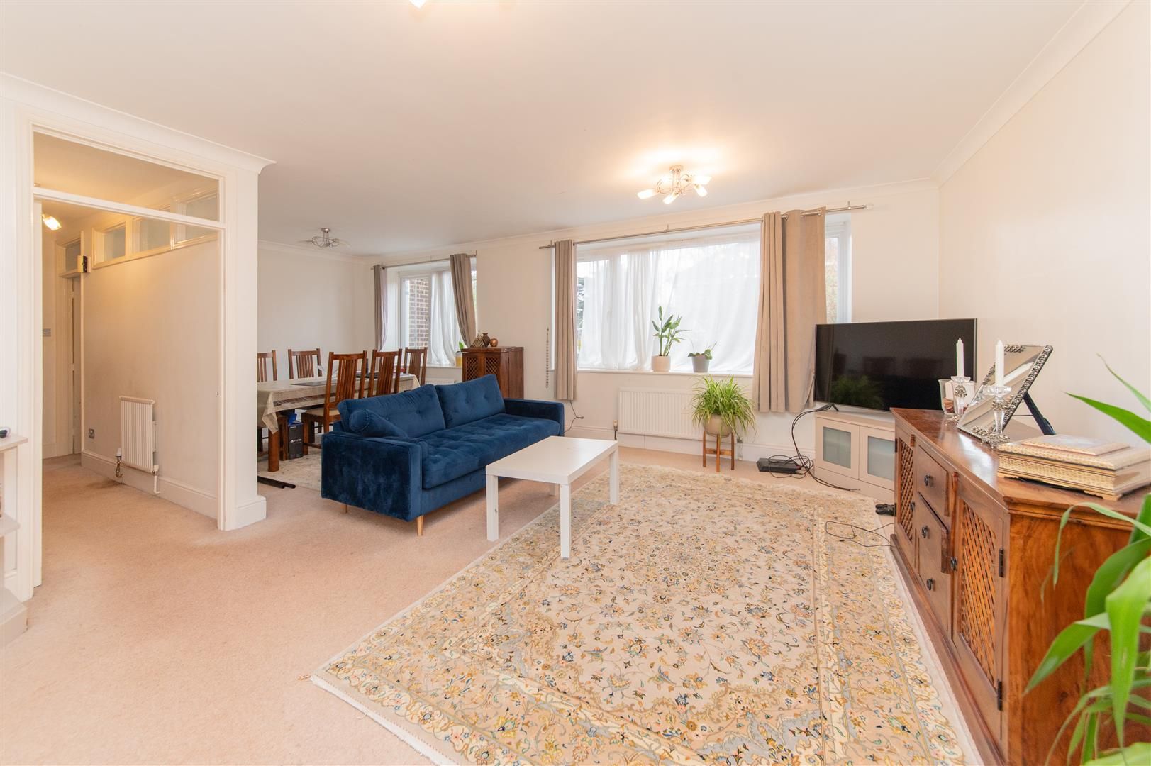 Tenterden Grove, Hendon, London, NW4 1TL