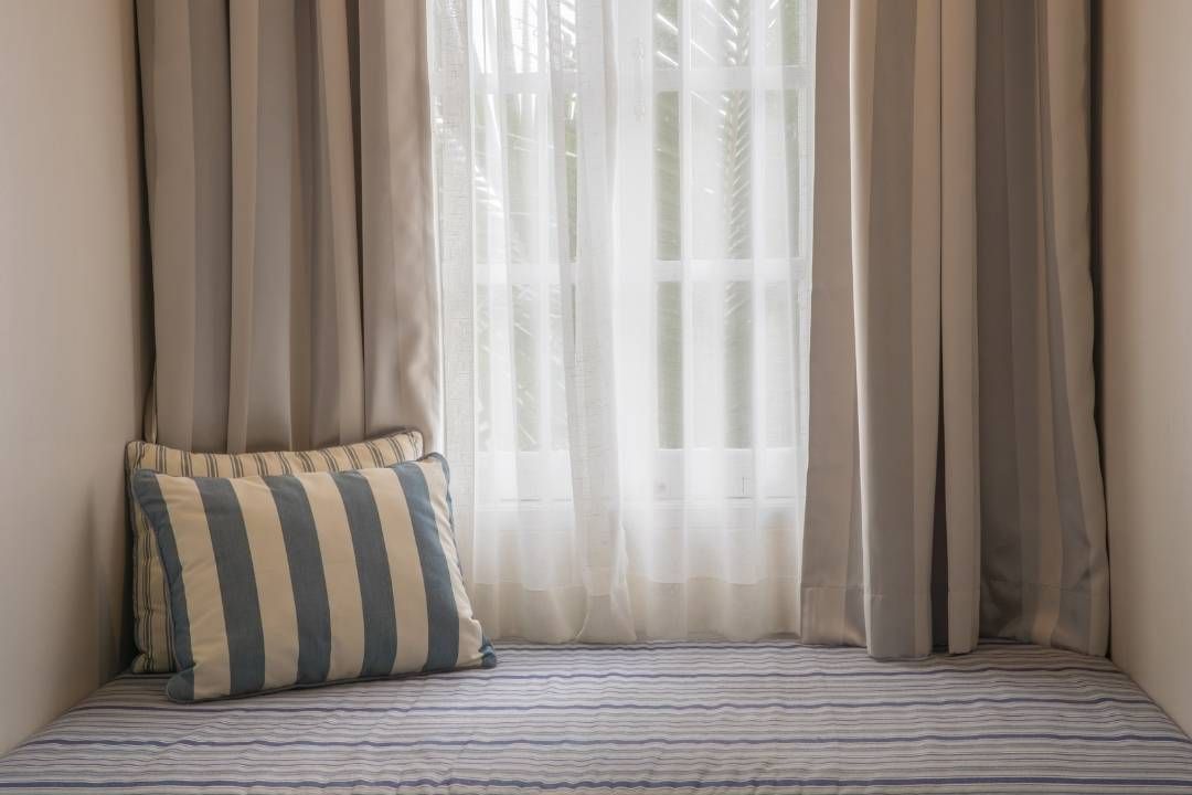 Window shopping: a quick guide to curtains &#038; blinds