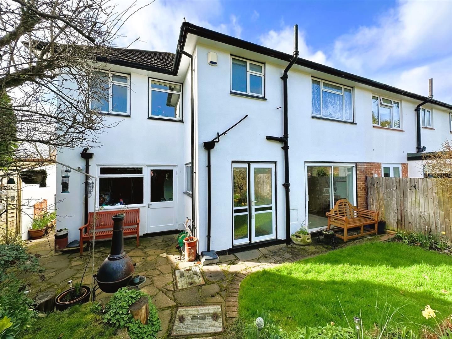 4 bed semidetached house for sale in Willett Way, Petts Wood East