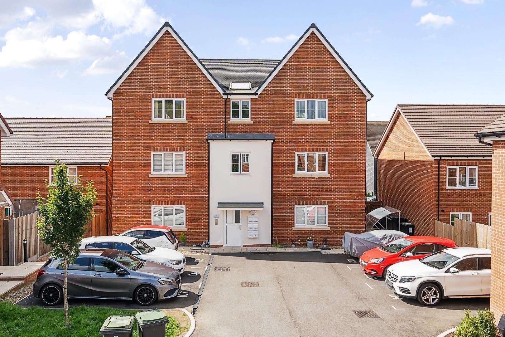 Lime Place, Wouldham, Rochester, Kent, ME1 3YU