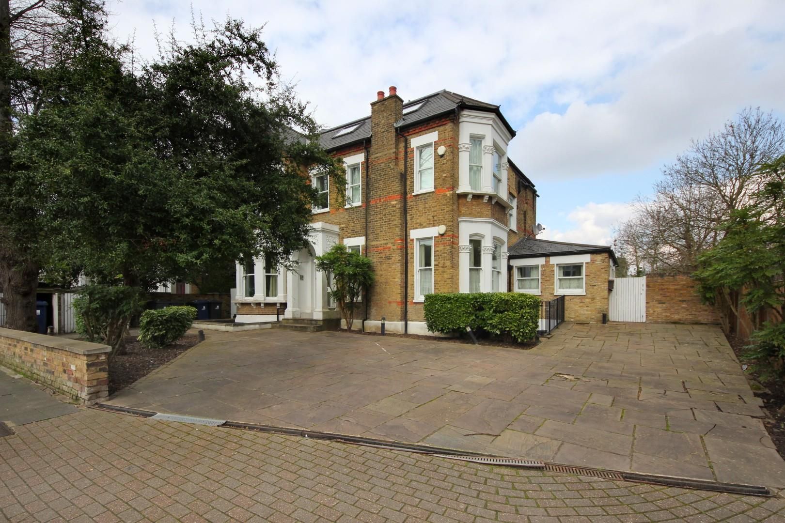 Rosemont Road, London, W3 9LT