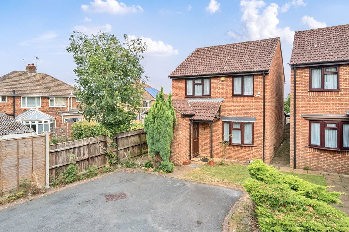 Brockenhurst Close, Wigmore, Kent, ME8 0HG