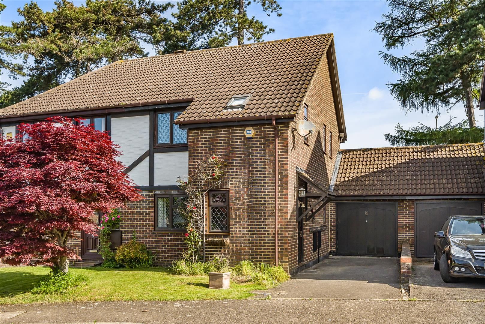 Franklin Drive, Weavering, Maidstone, Kent, ME14 5SY