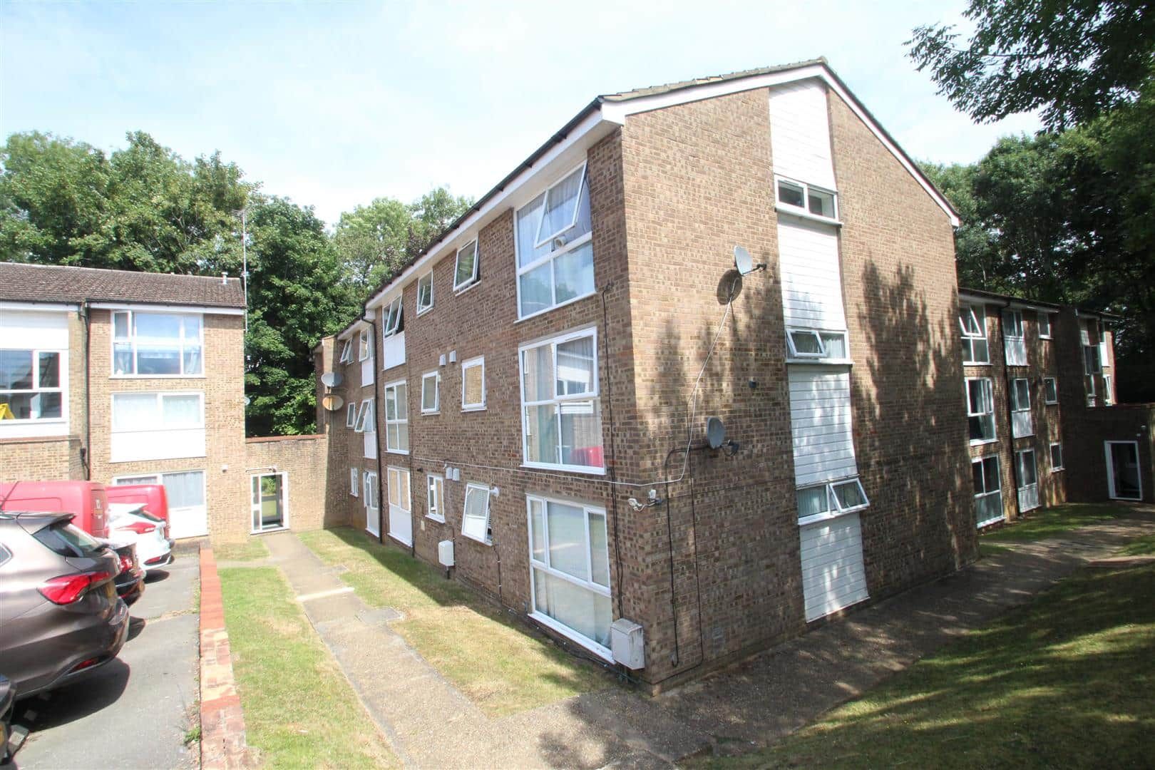 Ashby Court, Hemel Hempstead, Hertfordshire, HP2 7QL