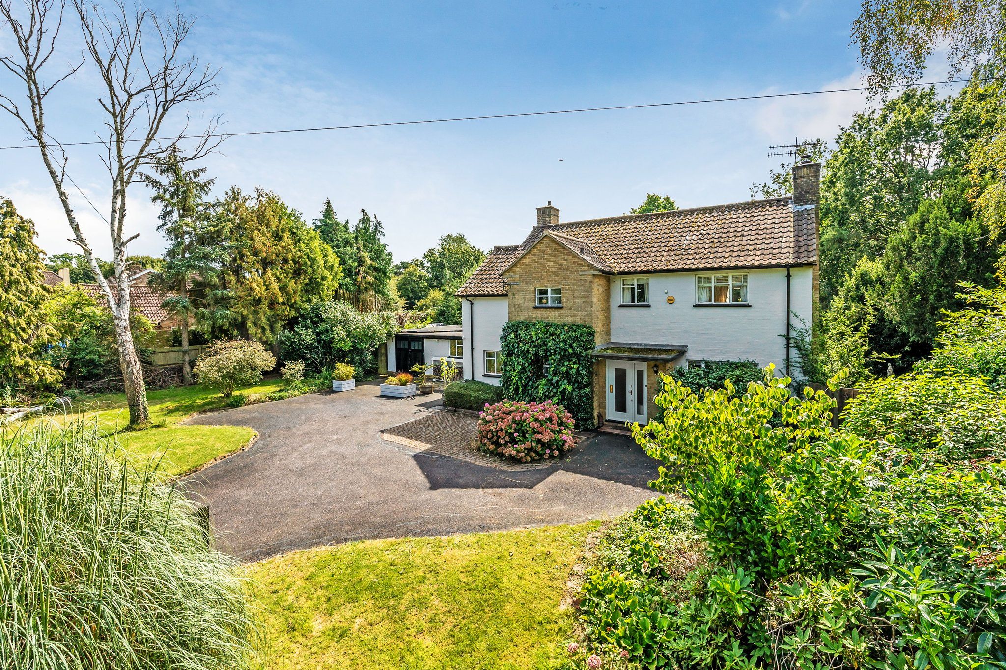 Swan Lane, Edenbridge, Kent, TN8 6AJ