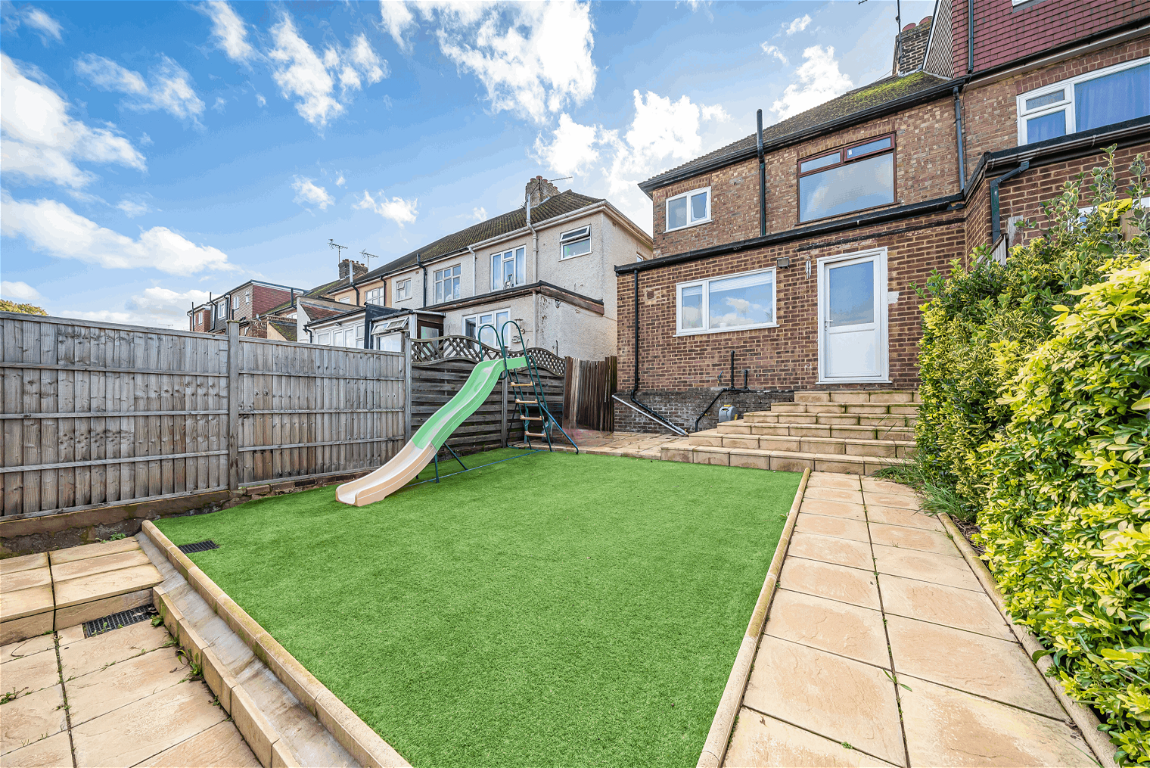 Sunnymead Avenue, Gillingham, Kent, ME7 2EB