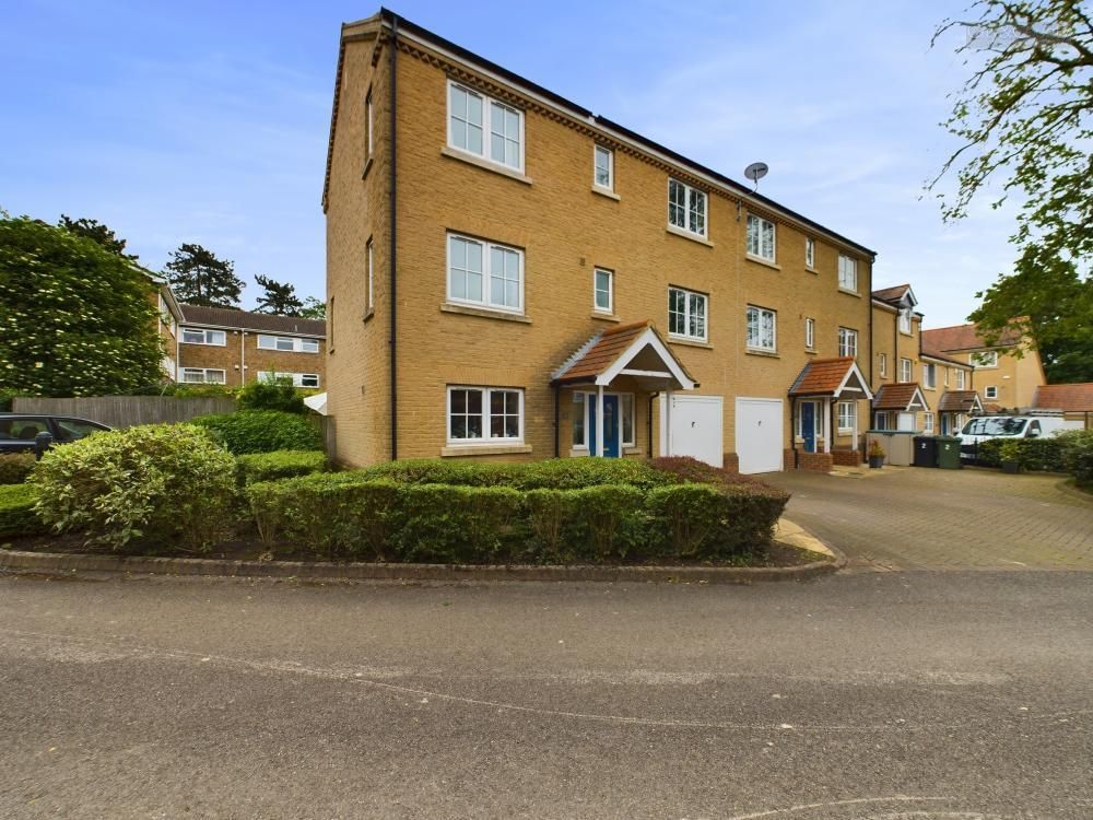 Walnut Mews, Peterborough, PE3 6GJ