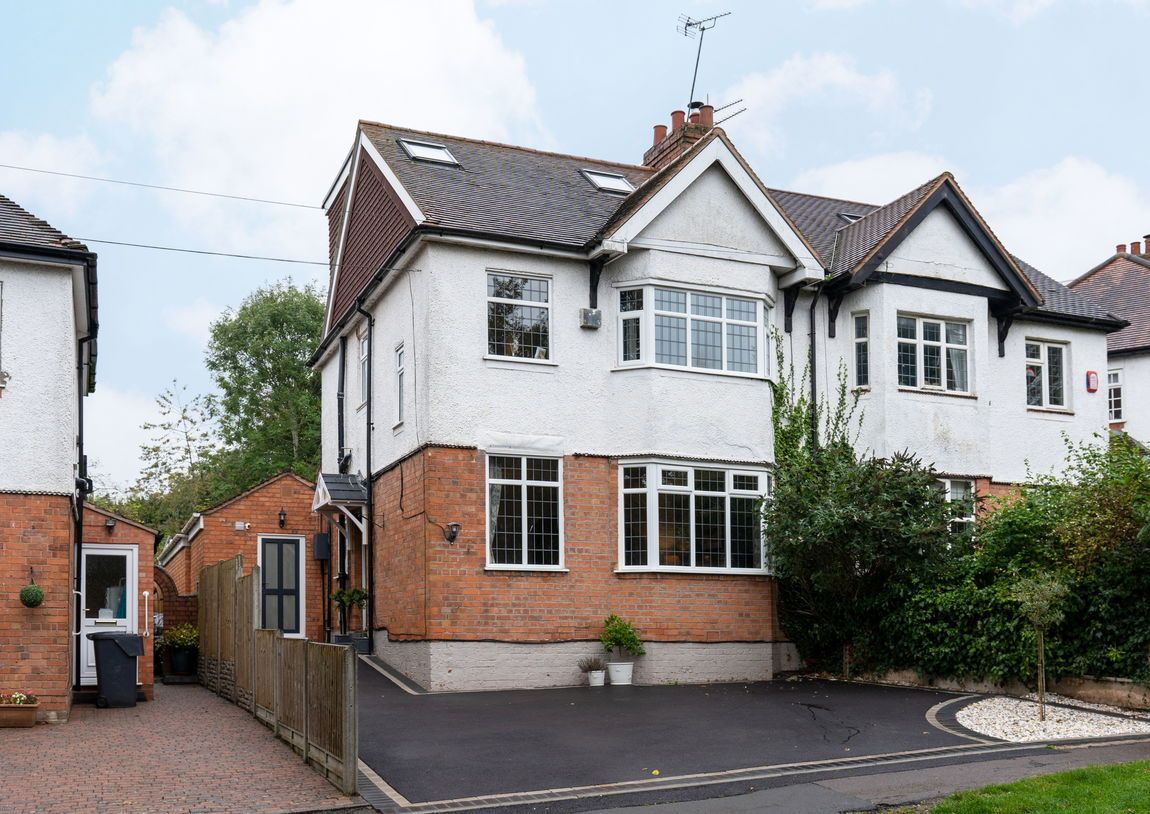 Hewell Lane, Barnt Green, Birmingham, B45 8NZ