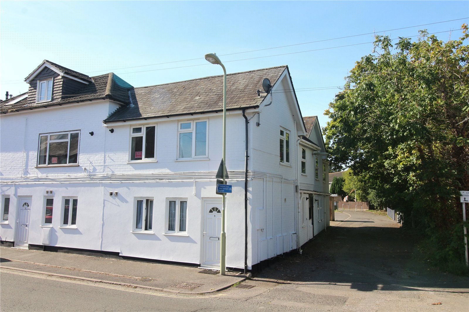 Linden House, The Square, Pennington, Hampshire, SO41 8GN