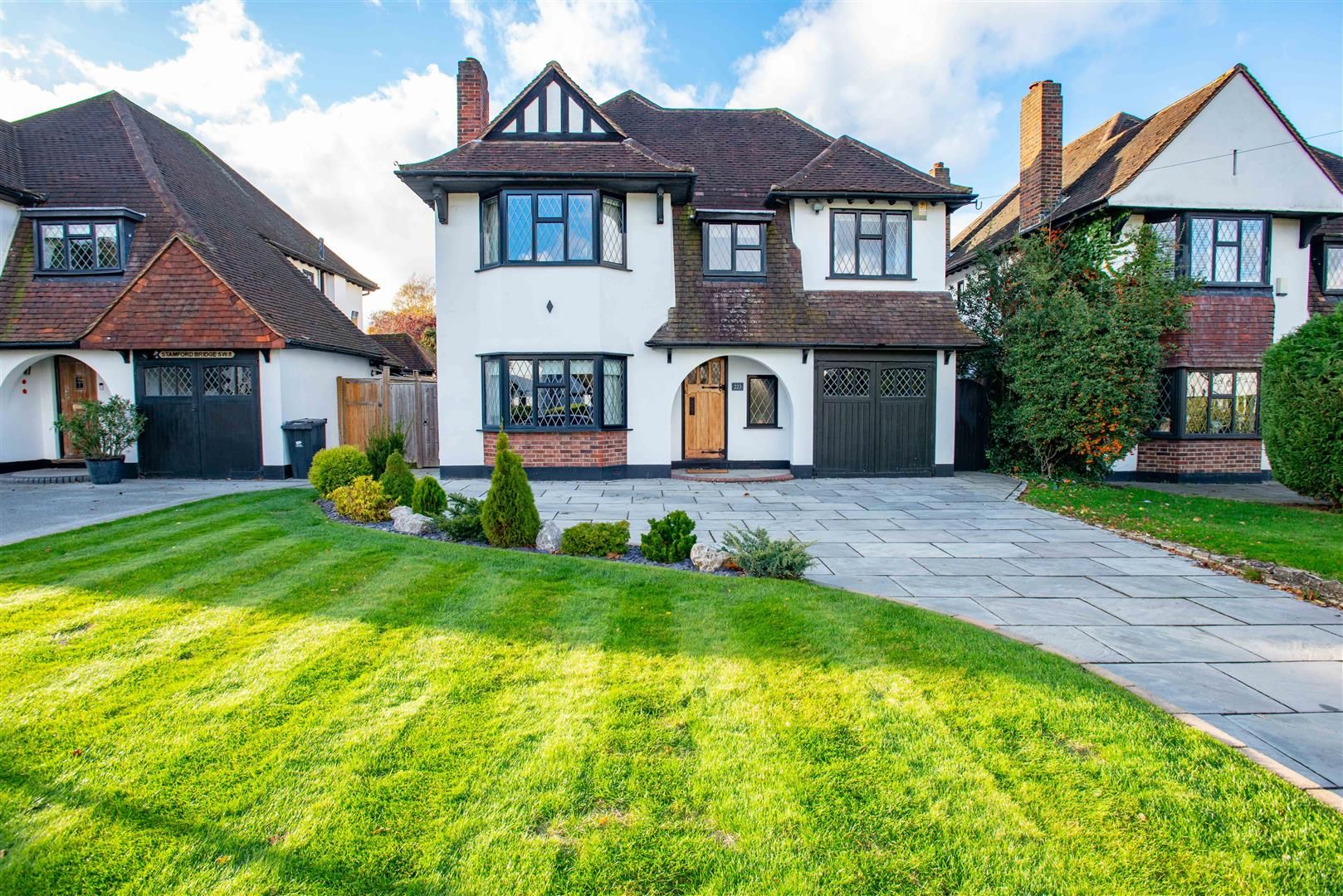 4 bed detached house for sale in Chislehurst Road, Petts Wood, Kent