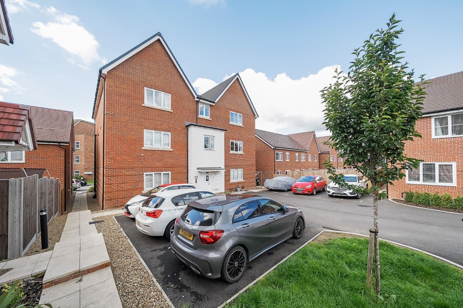 Lime Place, Wouldham, Rochester, Kent, ME1 3YU