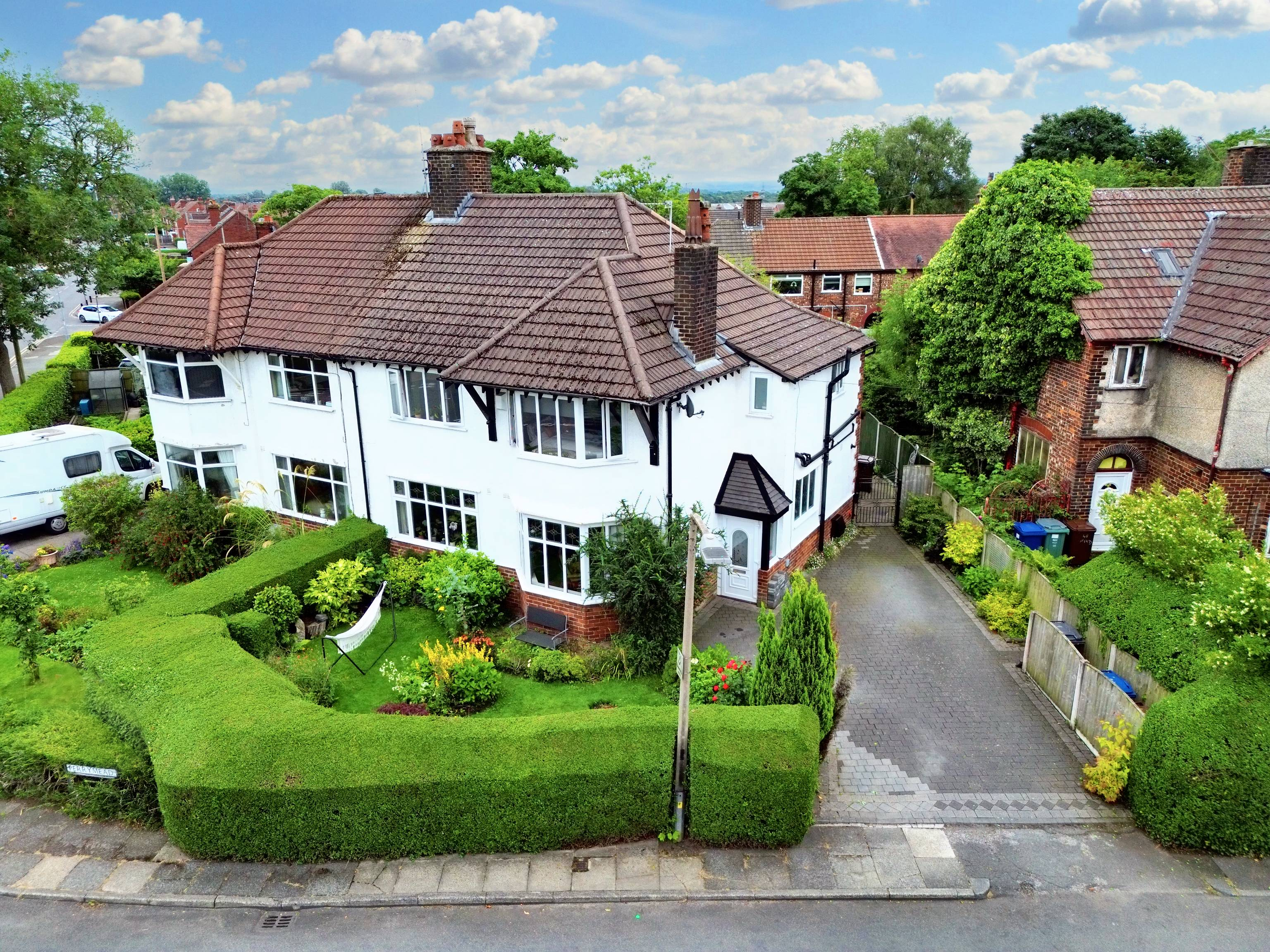 Perrymead, Prestwich, M25