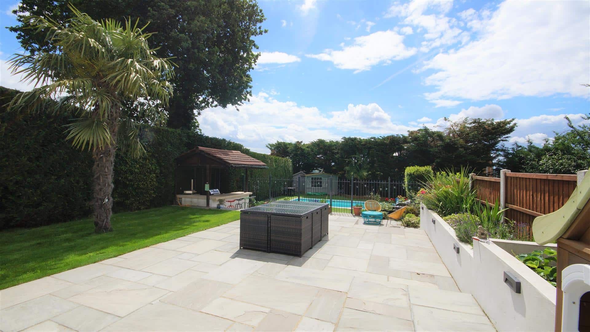 5 bed detached house for sale in Alderton Mews, Alderton Hill, Loughton