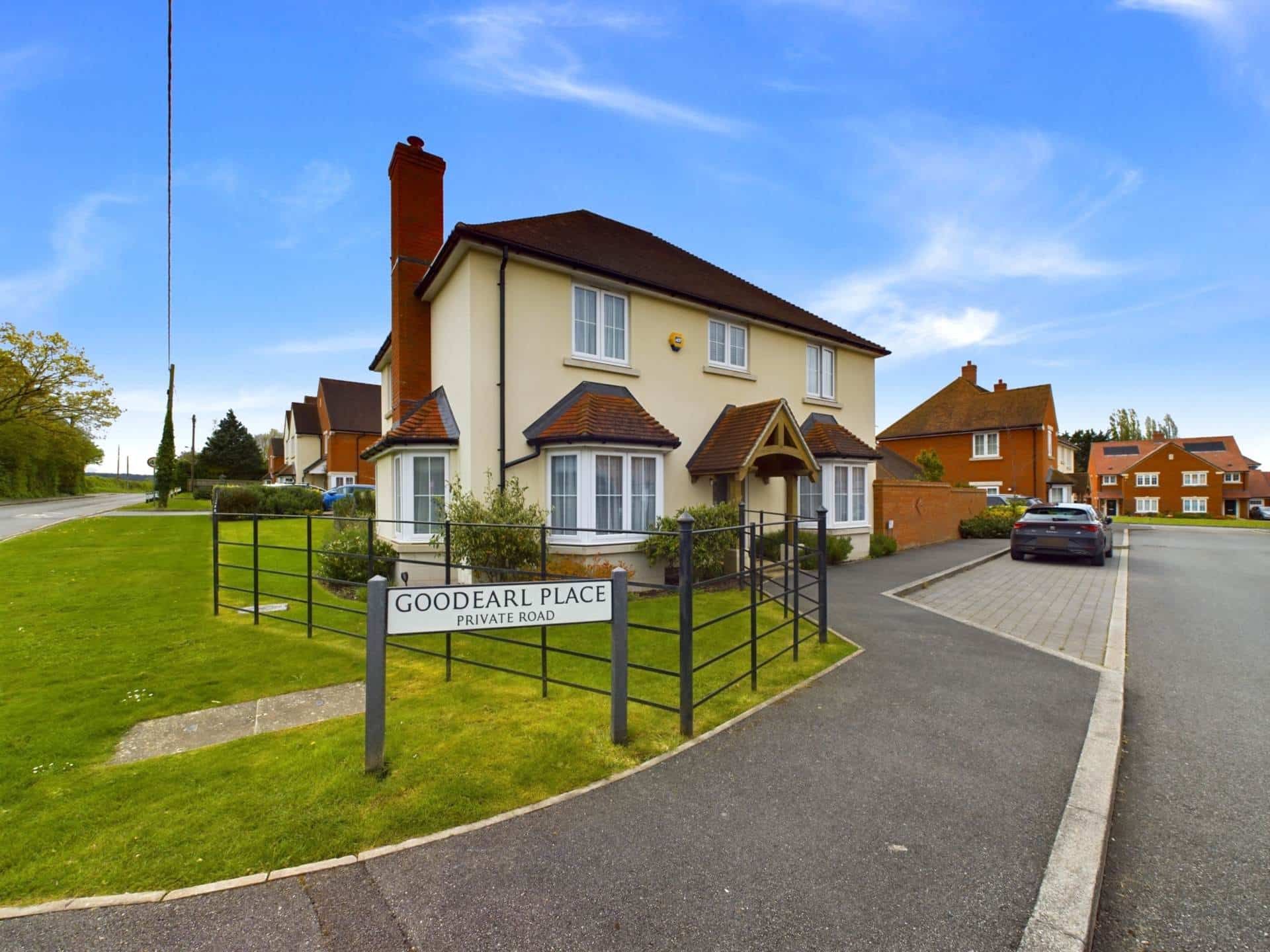 Goodearl Place, Princes Risborough &#8211; STUNNING HOME &#8211; VIEWINGS HIGHLY ADVISED!!
