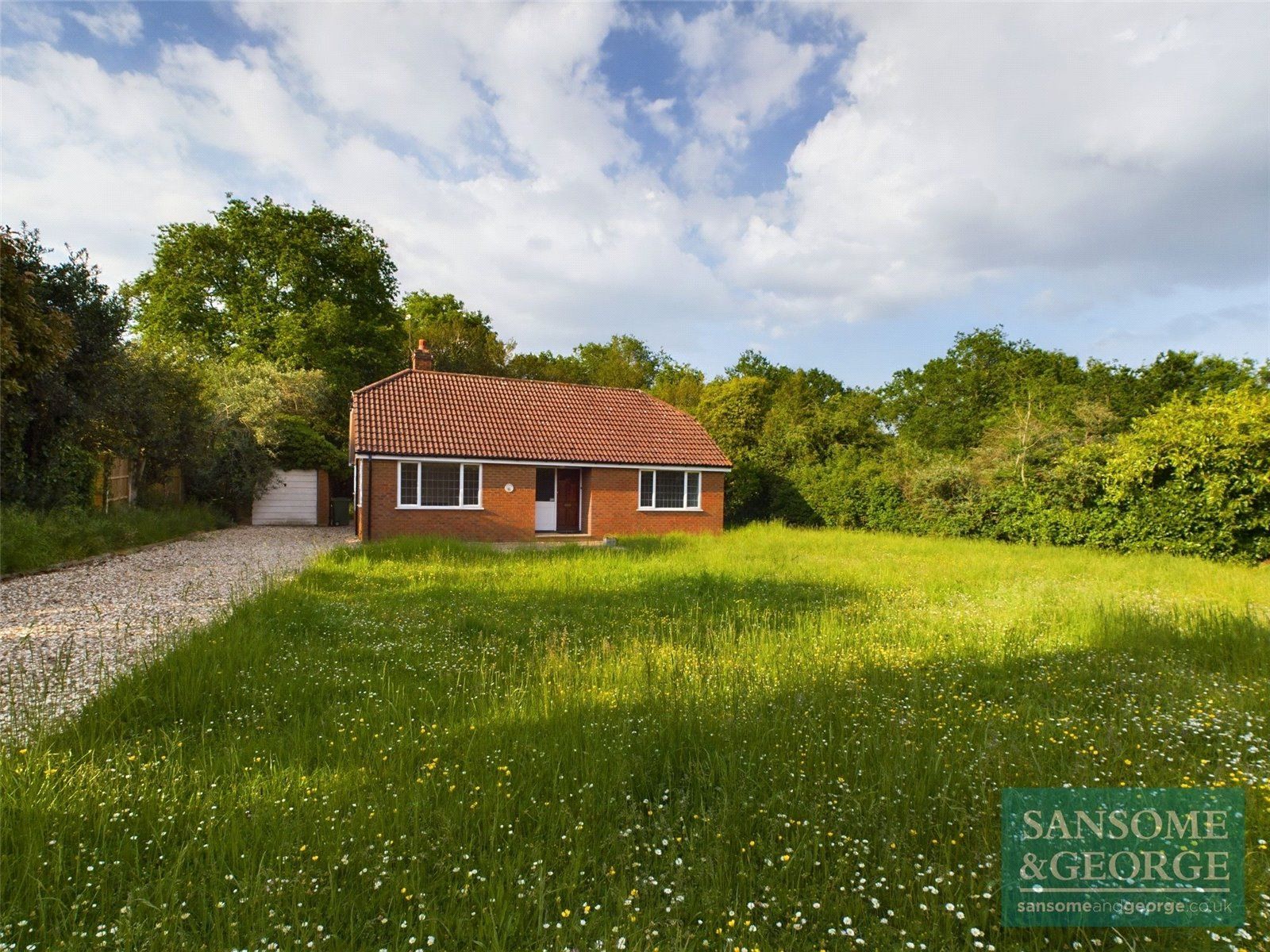 Whistlers Lane, Silchester, Reading, Hampshire, RG7 2NE