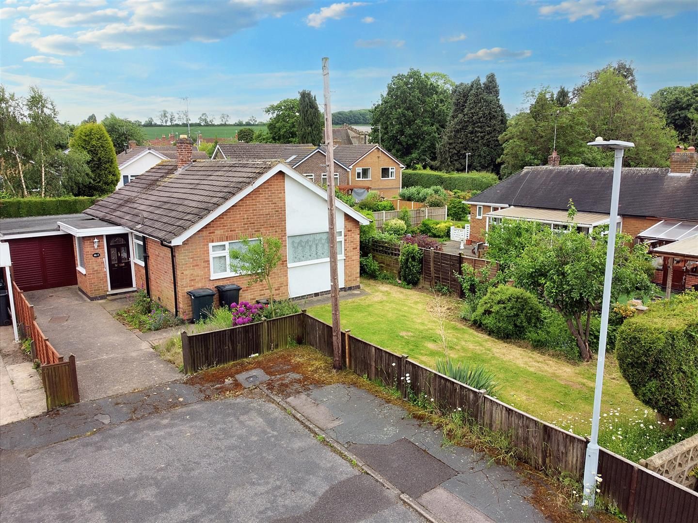 Paddock Close, Calverton, Nottingham, NG14 6GJ