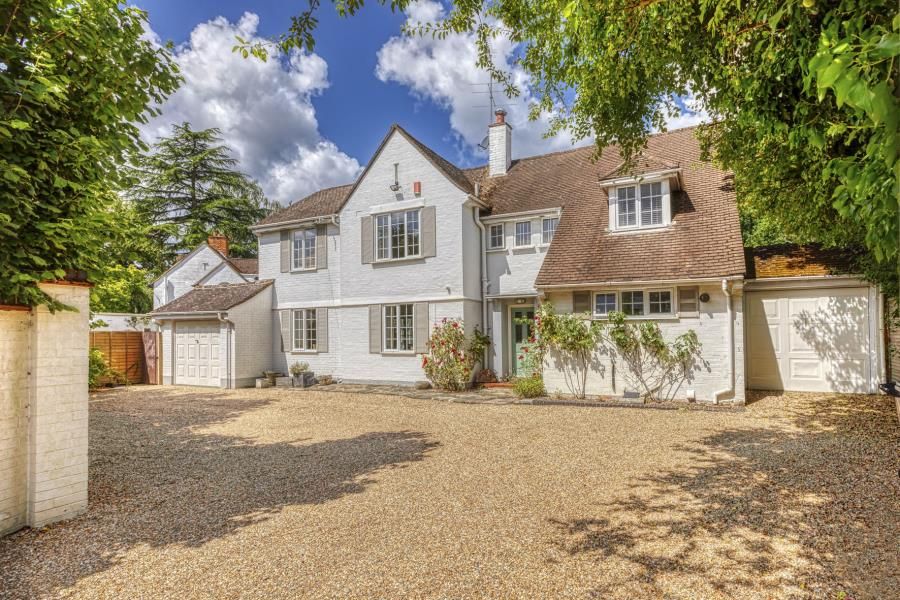 Northcroft Road, Englefield Green, Surrey, TW20 0DU