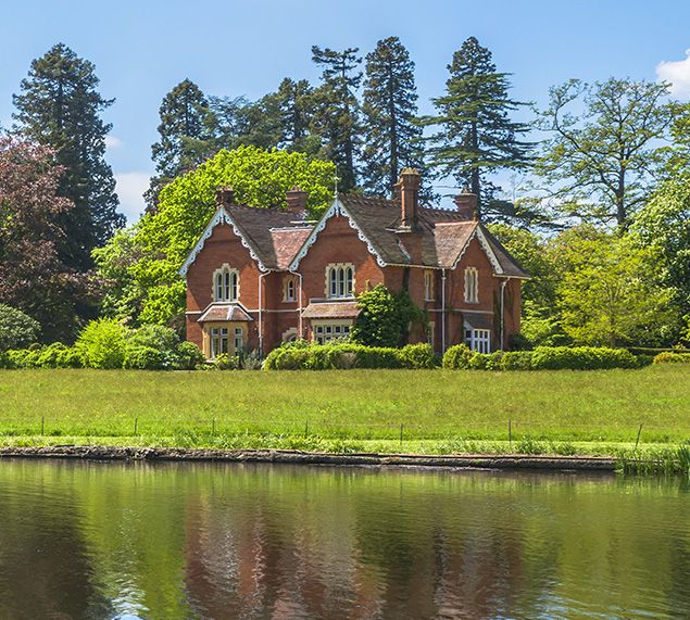 Property to rent in Virginia Water