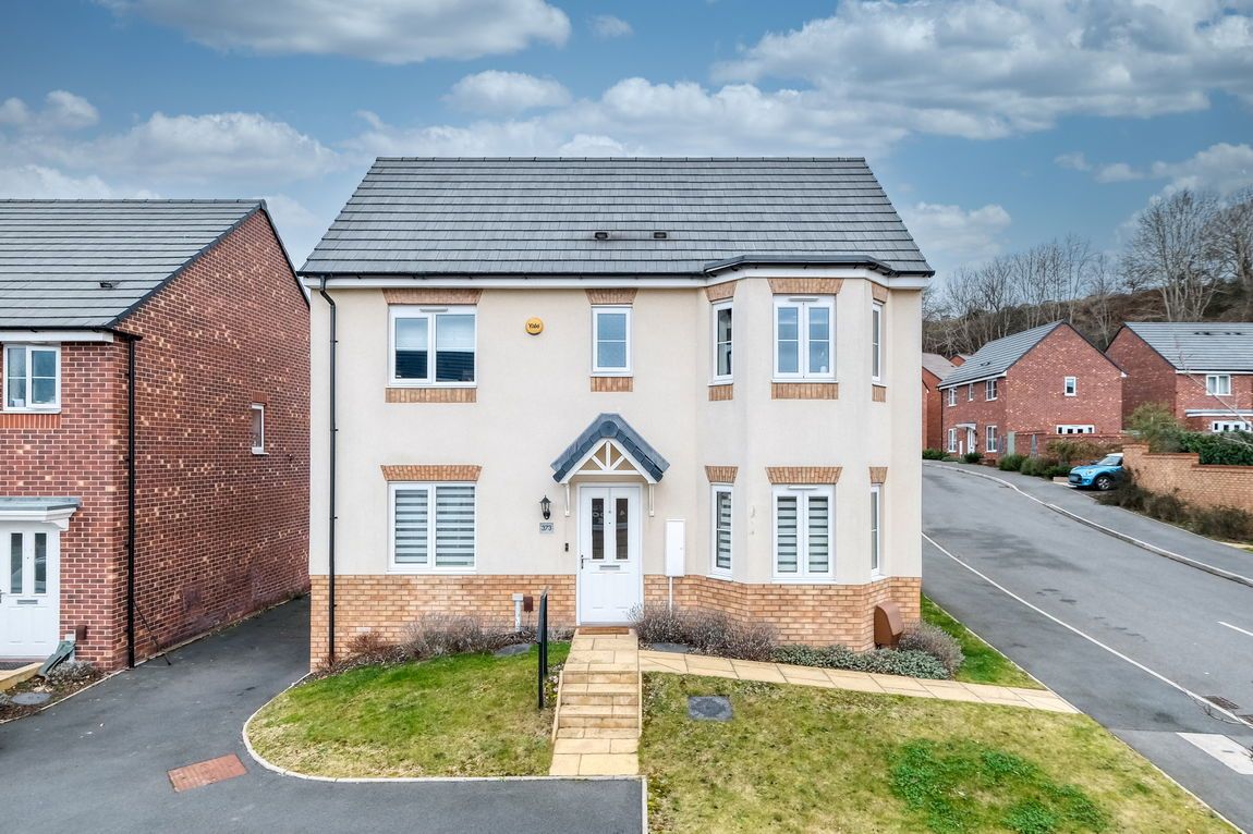 Groveley Lane, Longbridge, Birmingham, B31 2GR