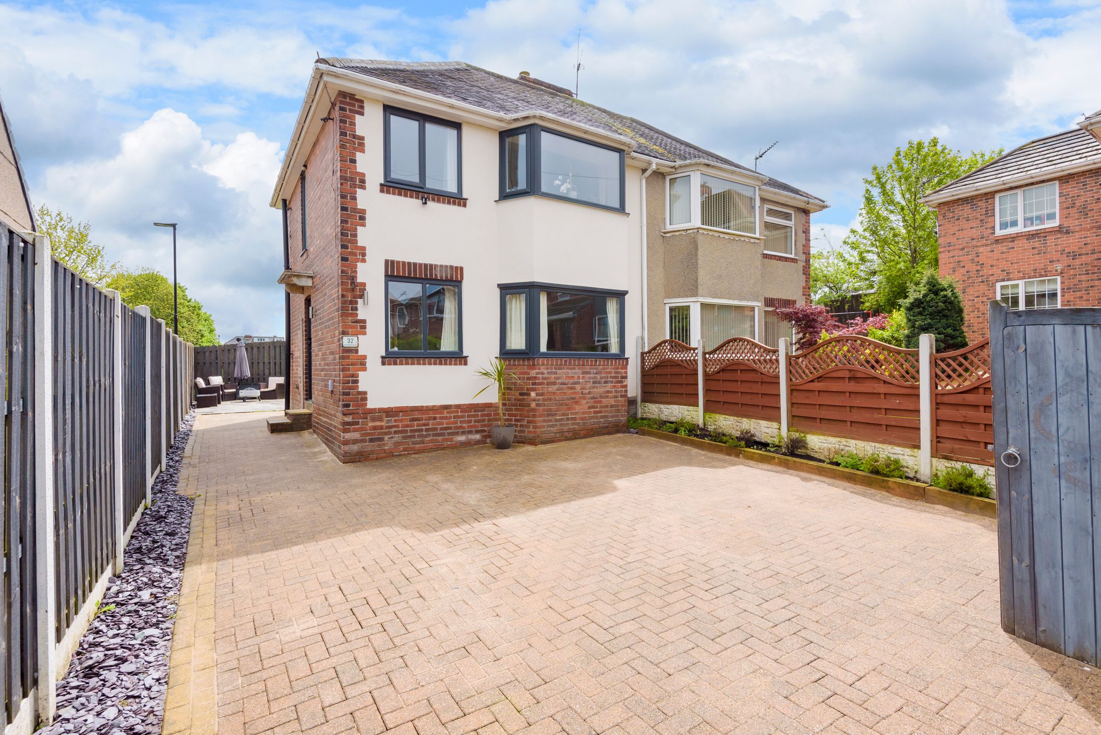 Brushfield Grove, Frecheville, S12