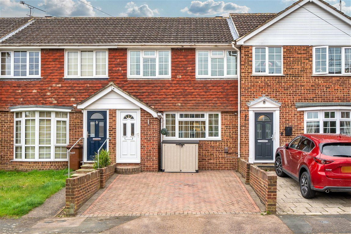 Macklands Way, Rainham, Gillingham, Kent, ME8 7PE