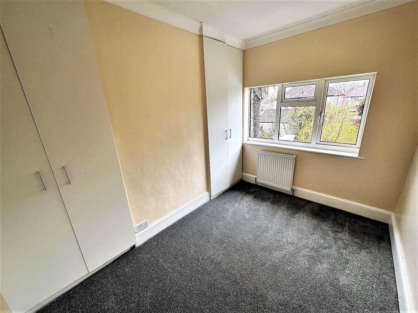 4 bed house to rent in Crest View Drive, Petts Wood Edmund Estate Agents