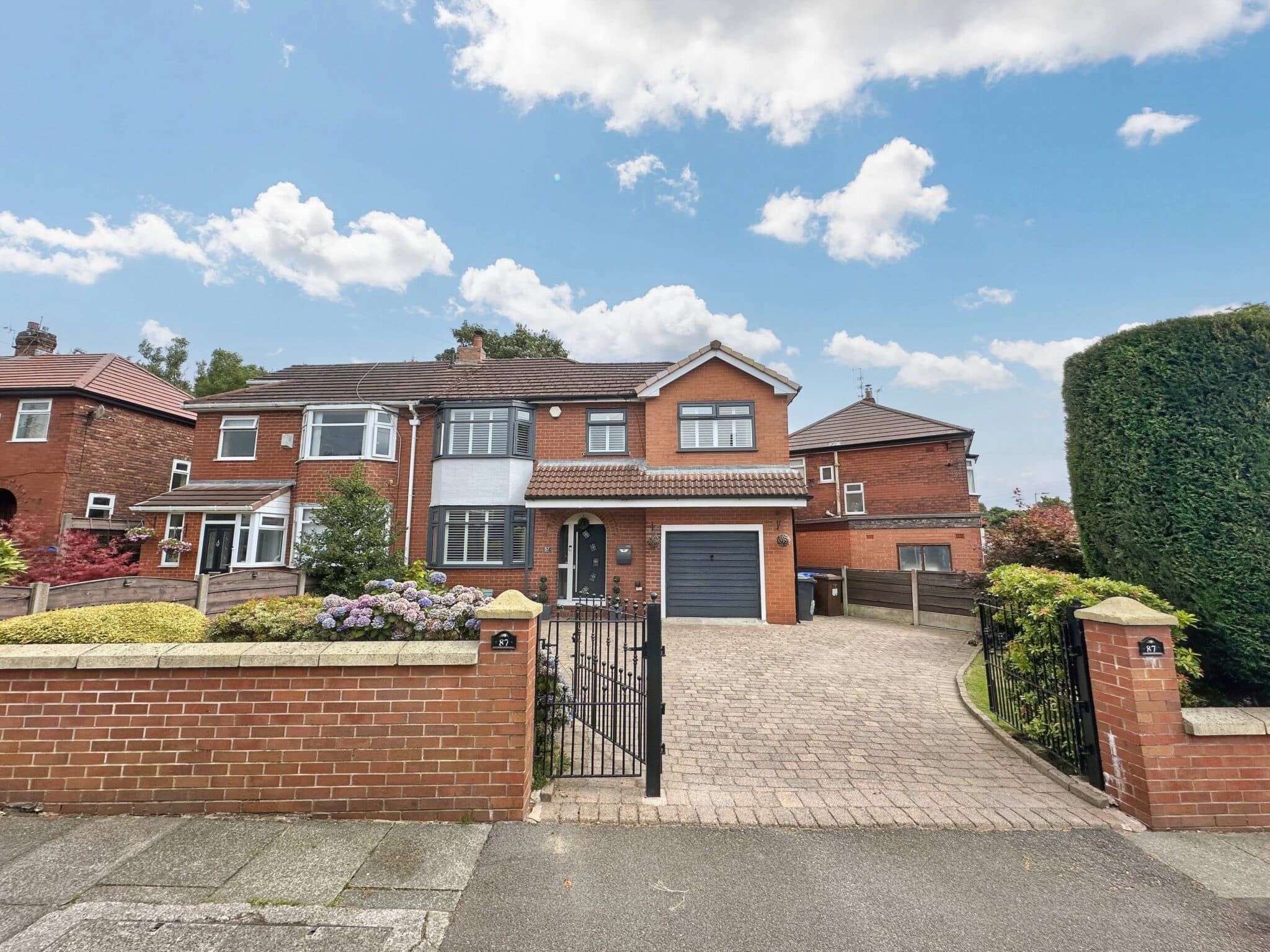 Butterstile Lane, Prestwich, M25