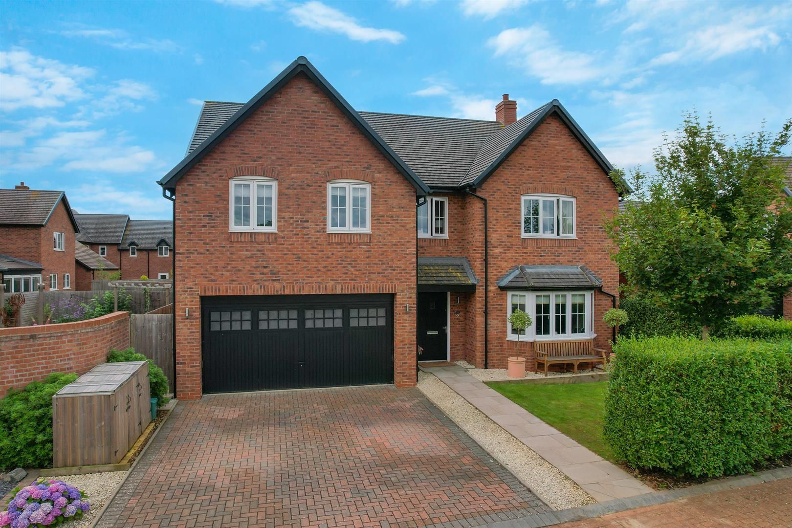 Riley Walk, Newbold On Stour, Stratford-Upon-Avon, CV37 8FH