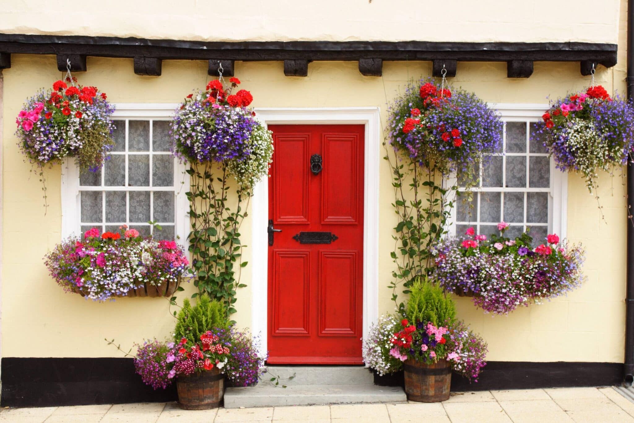 Maximising Kerb Appeal: 5 Easy Home Exterior Tips To Boost The Market Value Of Your Property in Cardiff
