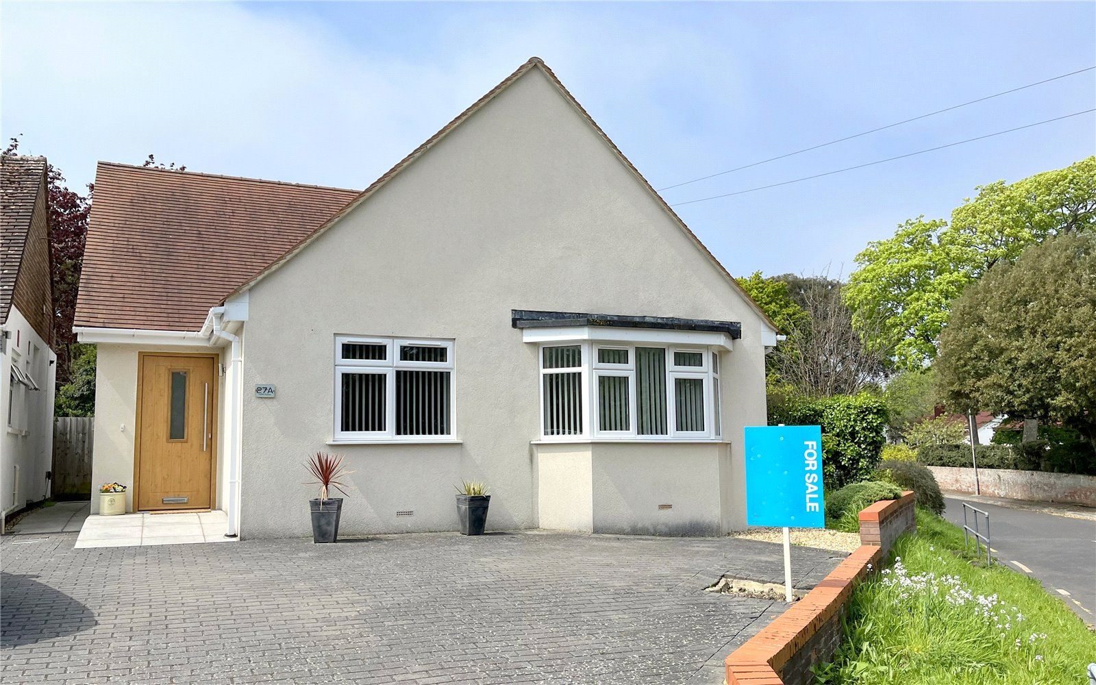 Castle Avenue, Highcliffe, Christchurch, Dorset, BH23 4LL