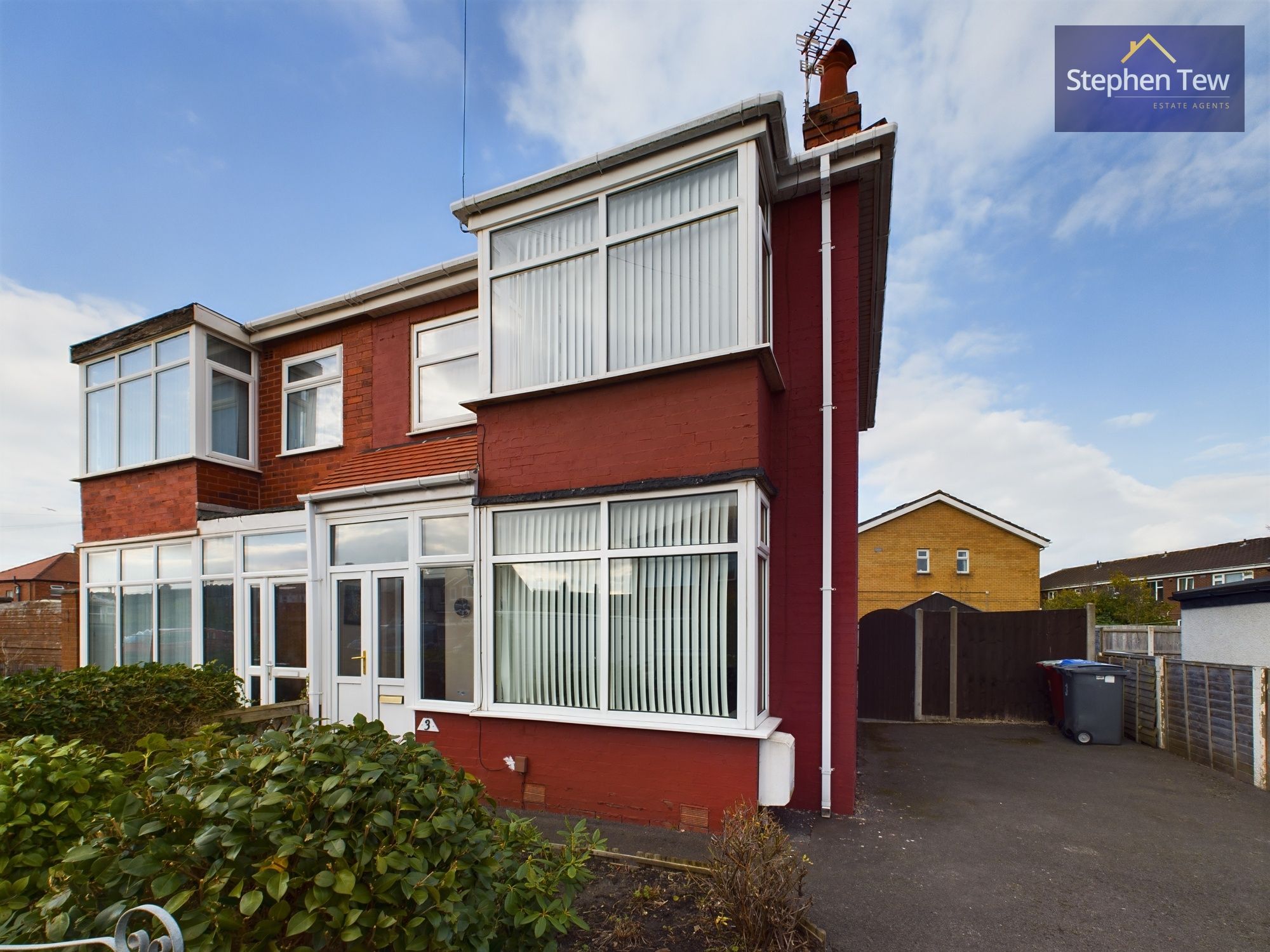 Longway, Blackpool, Blackpool, FY4 4NJ