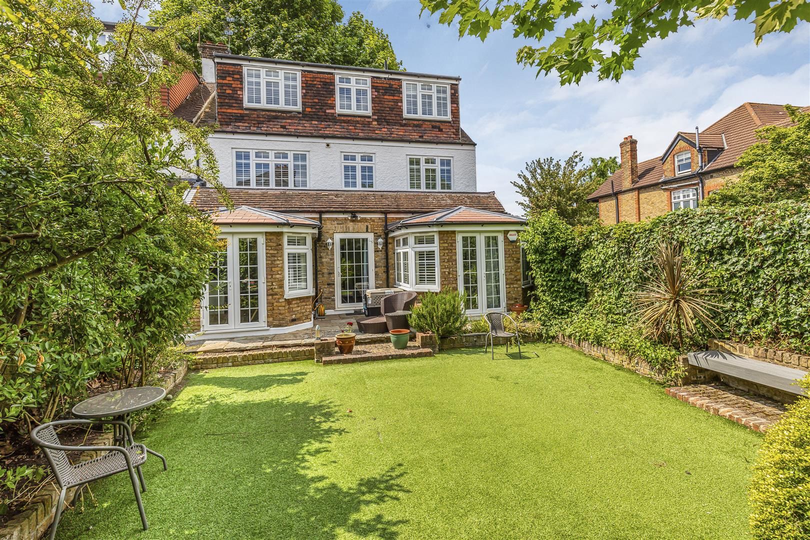 Sheen Lane, East Sheen, London, SW14 8NA