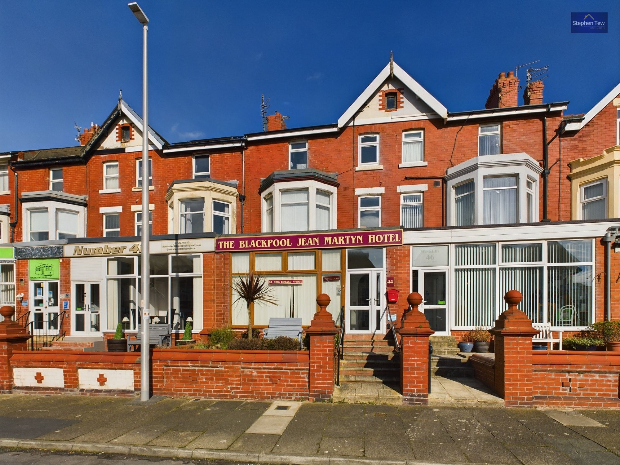 The Blackpool Jean Martyn Hotel, 44 King Edward Avenue, Blackpool, Blackpool, FY2 9TA