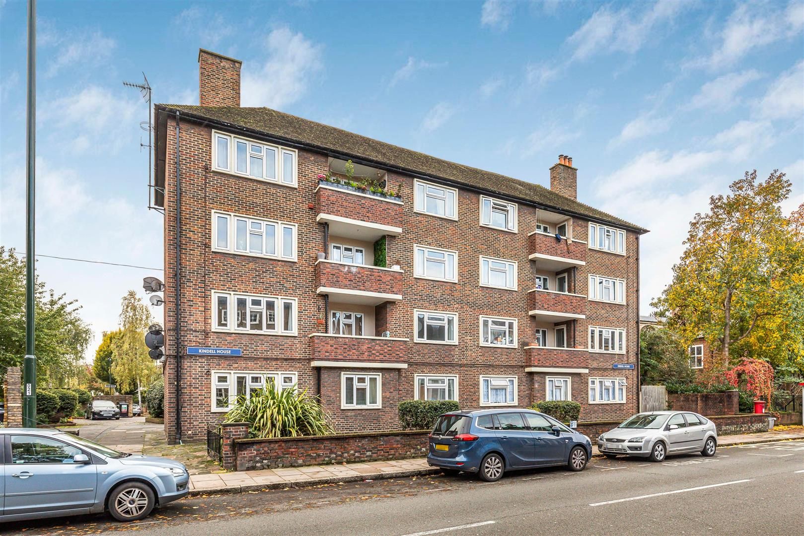 2 bed flat for sale in Kindell House, Mortlake, London, SW14 James
