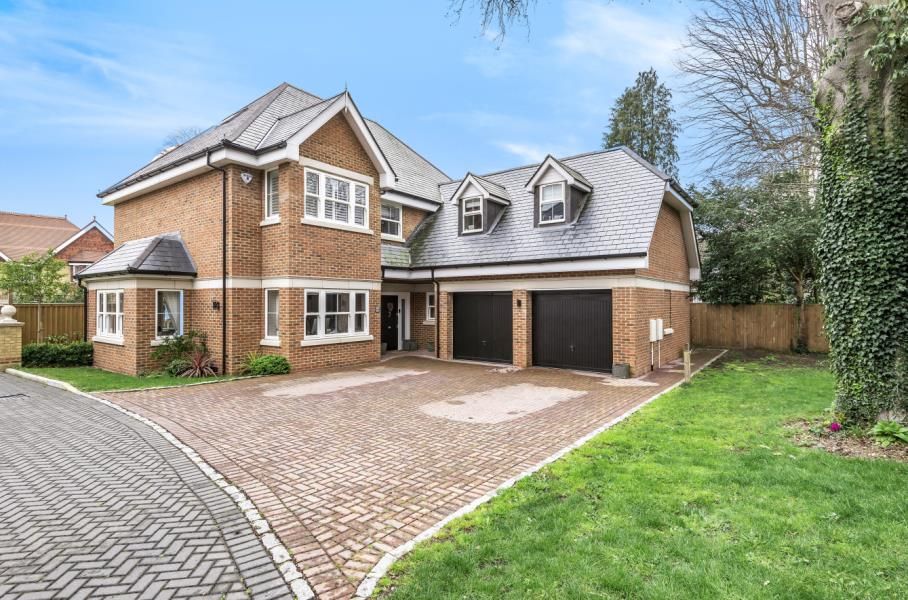 Northcroft Road, Englefield Green, Surrey, TW20 0DP