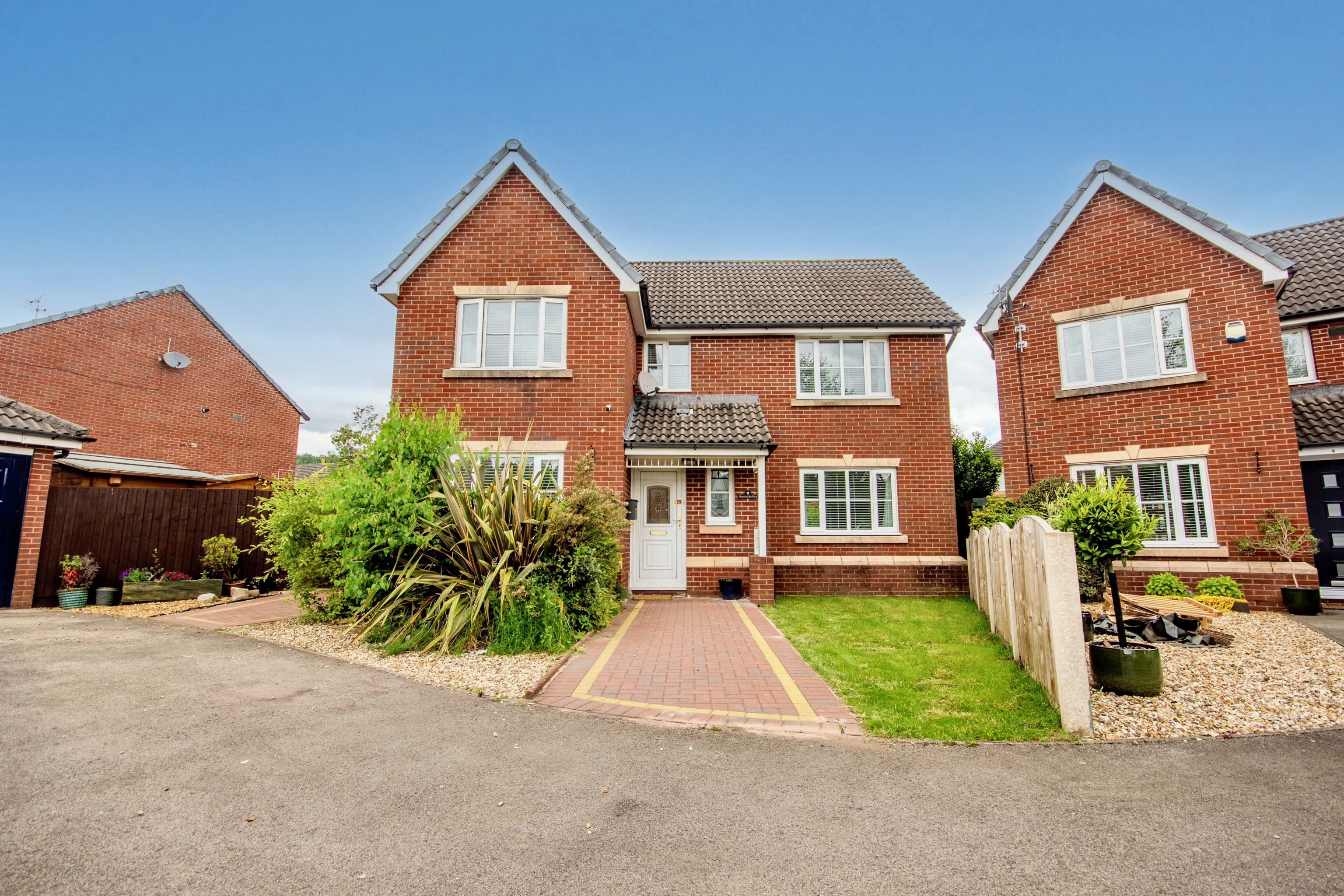 Camellia Avenue, Rogerstone, Newport, Newport, NP10 9JA