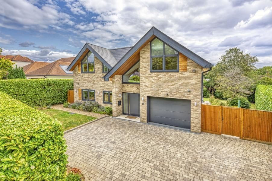 Gorse Hill Lane, Wentworth Estate, Surrey, GU25 4AJ