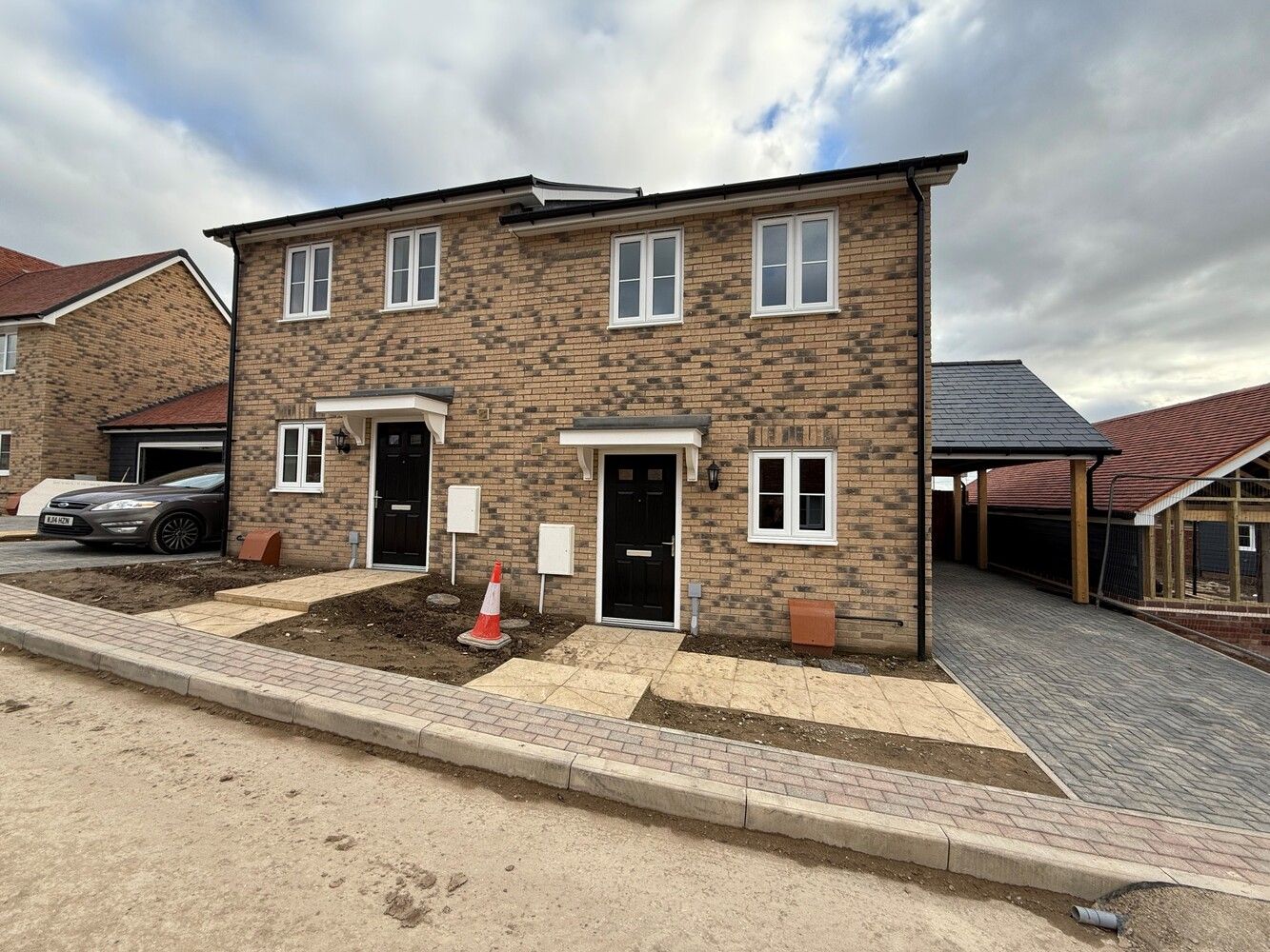 10 Otter Burn, Linton, Cambridgeshire, CB21 4AT