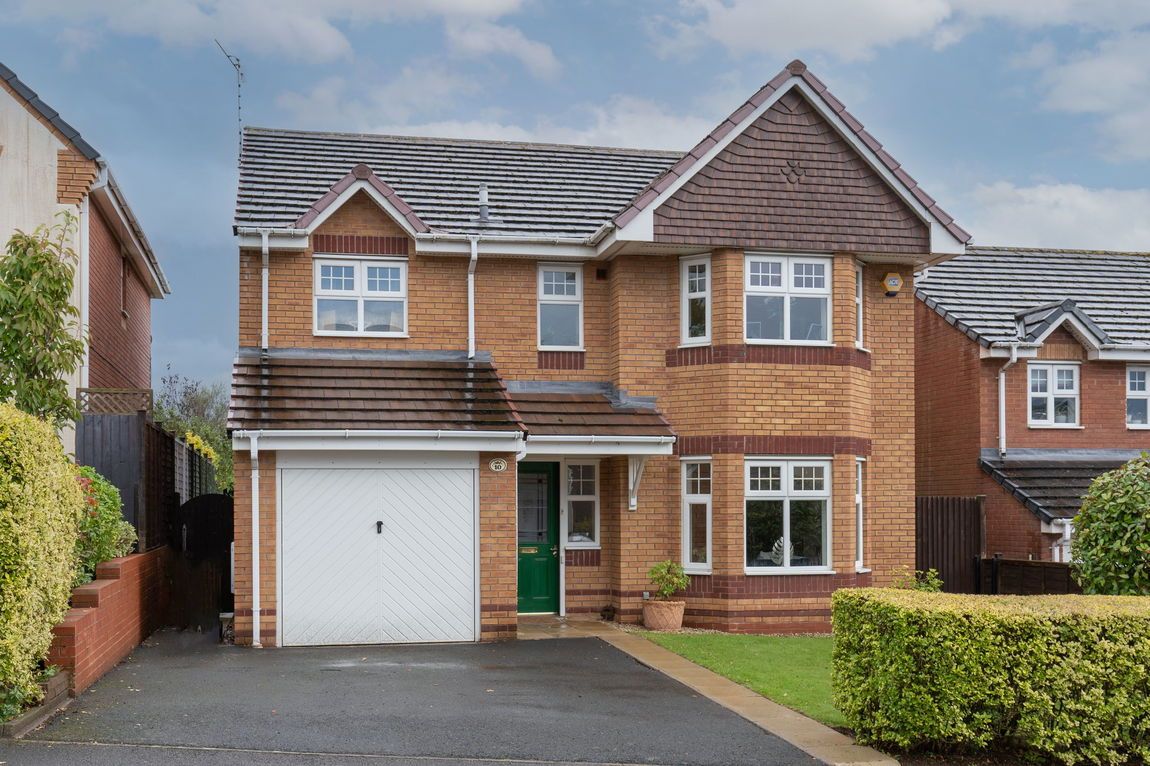 Valencia Road, The Oakalls, Bromsgrove, B60 2SA