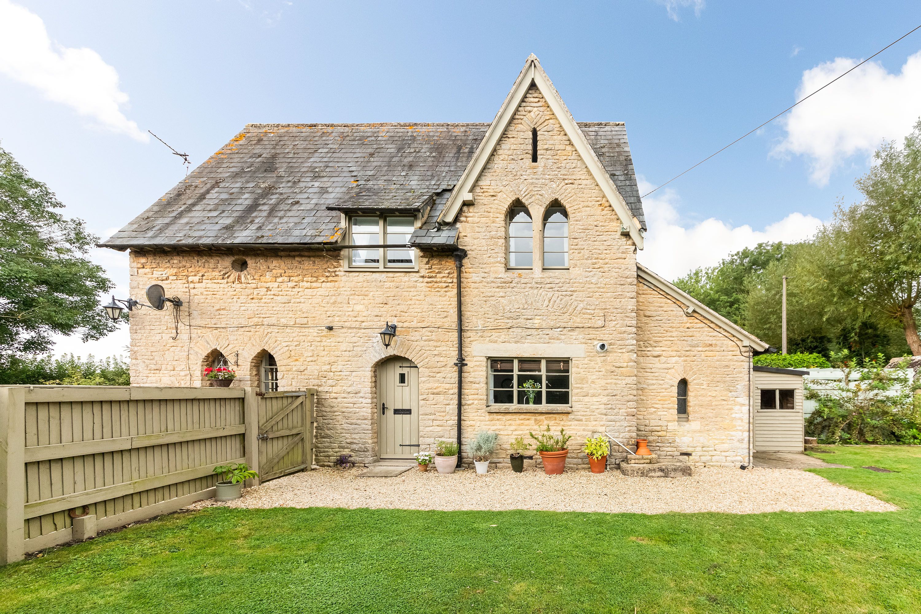 Model Cottages Bampton Road, Black Bourton, Bampton, Bampton, OX18 2PD