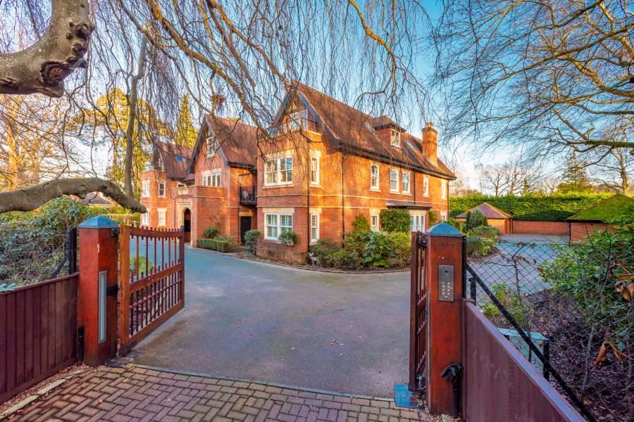 Burleigh Road, Ascot, Berkshire, SL5 7LD