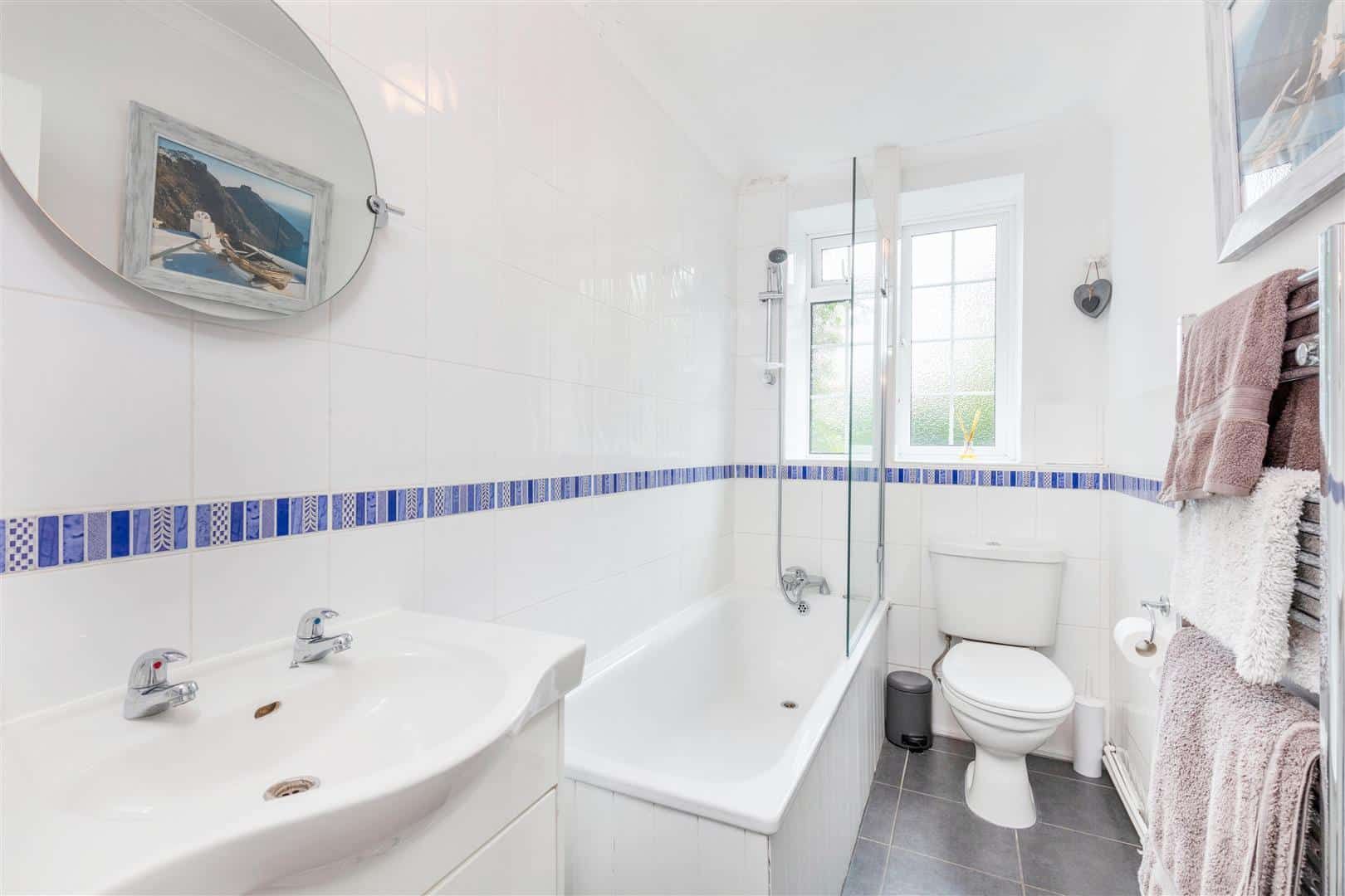 2 bed flat to rent in Rosemary Gardens, Mortlake, SW14 James Anderson