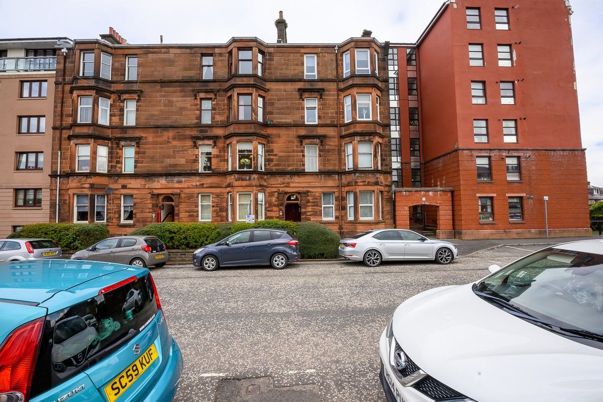 2 bed flat to rent in Houston Street, Greenock, PA16 | McArthur Scott