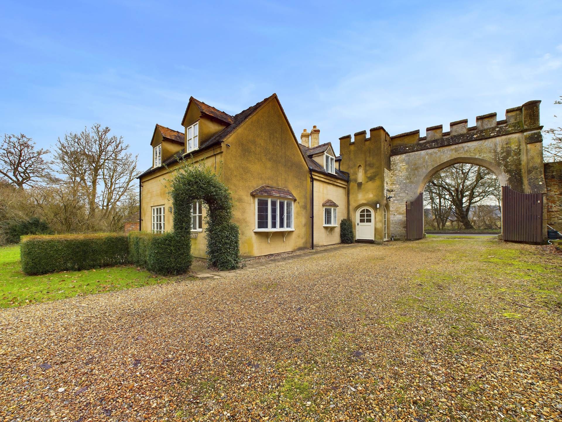 Watlington Road, Shirburn