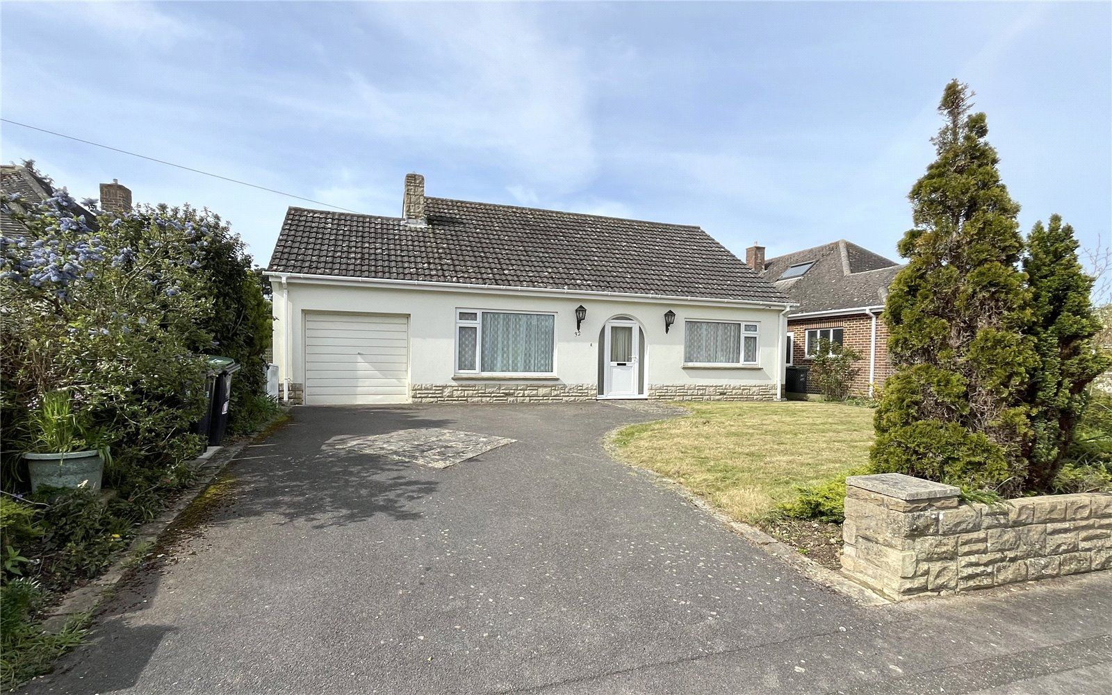 Forest Way, Highcliffe, Christchurch, Dorset, BH23 4PZ