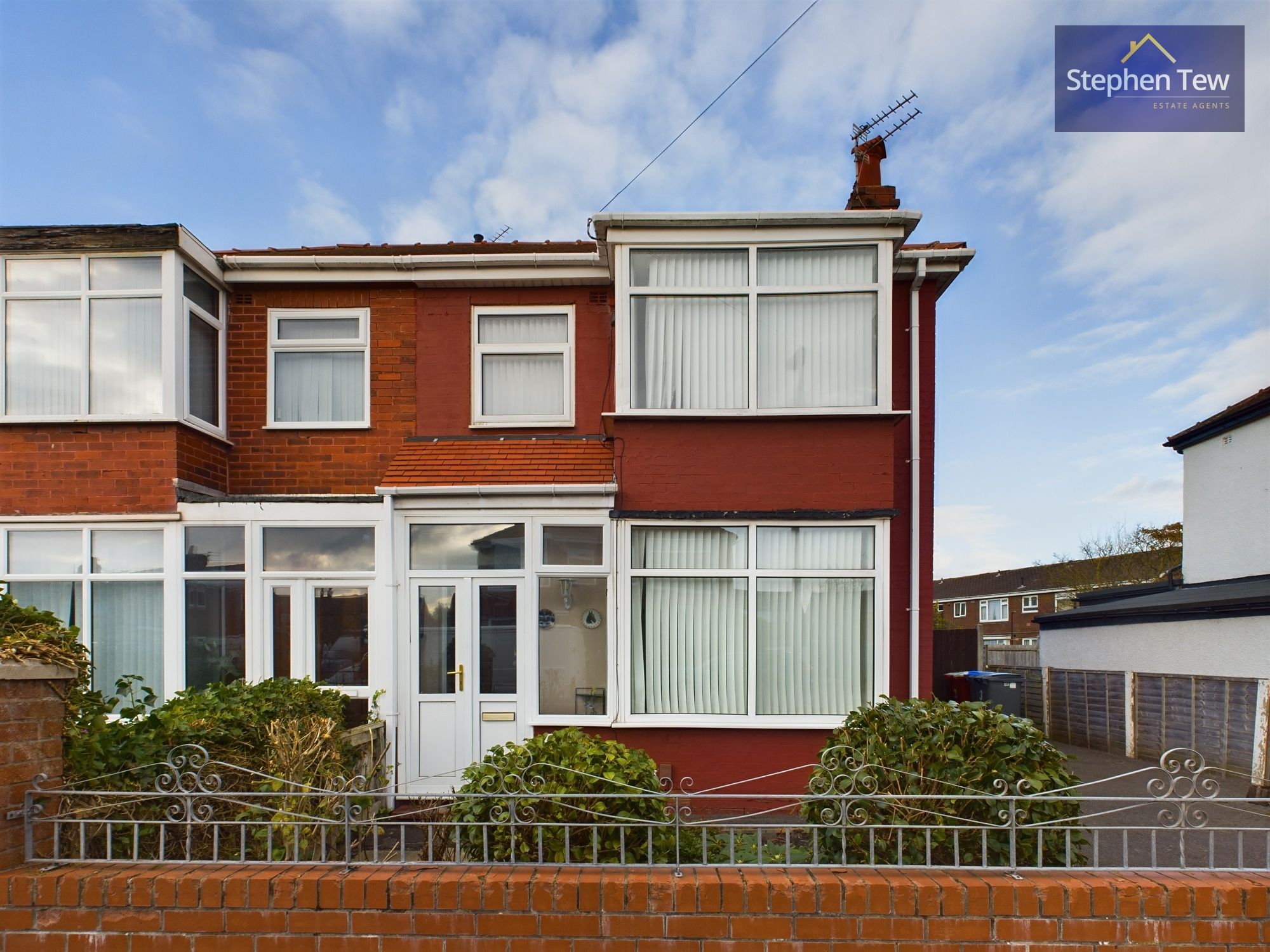 Longway, Blackpool, Blackpool, FY4 4NJ