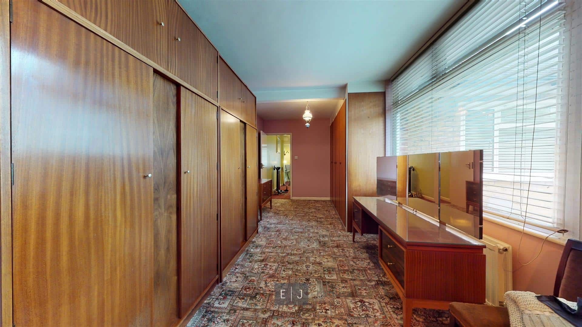 5 bed detached house for sale in Whitehall Lane, Buckhurst Hill