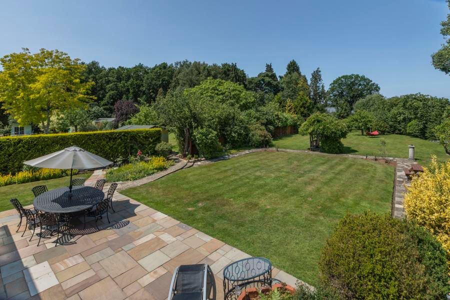 Almners Road, Lyne, Surrey, KT16 0BL