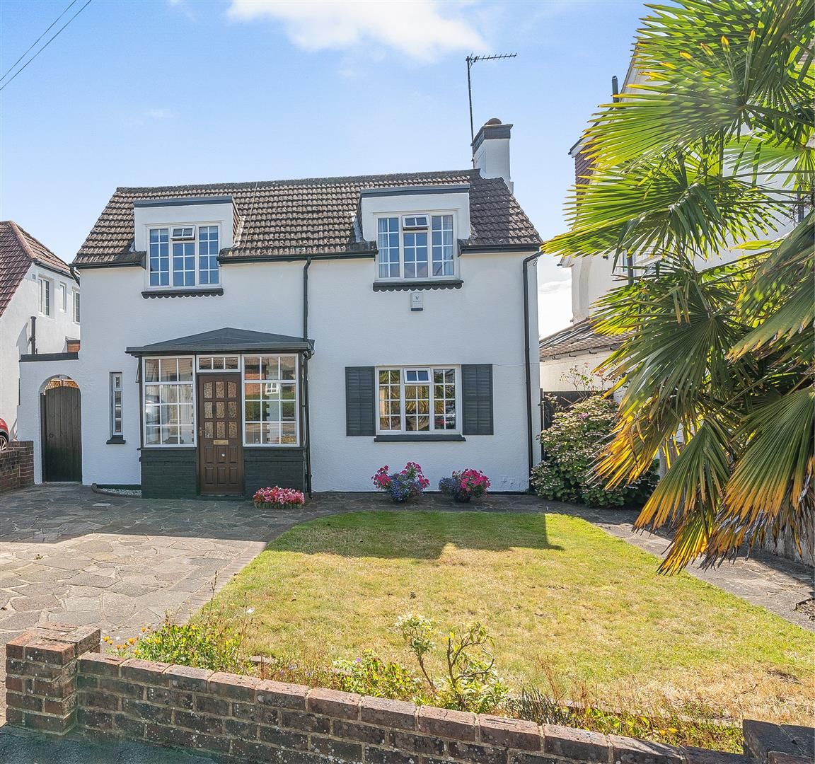 St Johns Road, Petts Wood, Orpington, Kent, BR5 1HT